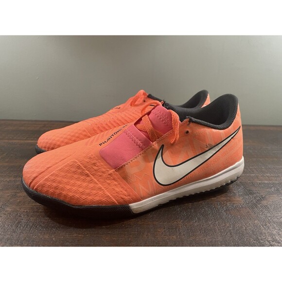 Nike Phantom Venom Academy IC indoor Soccer Shoes Youth Size 4Y Bright Crimson - Picture 2 of 8